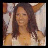 Rumahnya Roboh, Enggar Keukeuh Nari